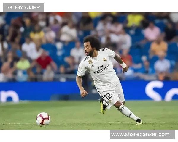 最容易上手的足球后卫球星推荐及其成长路径解析