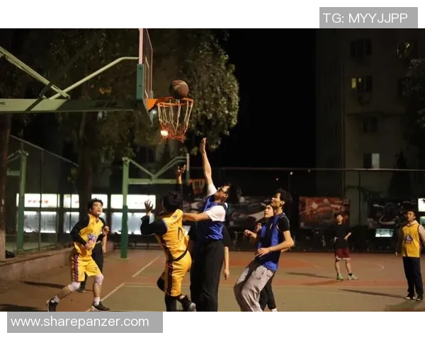 罗威率队勇夺佳绩展现当家球星风采足球赛场激情再燃